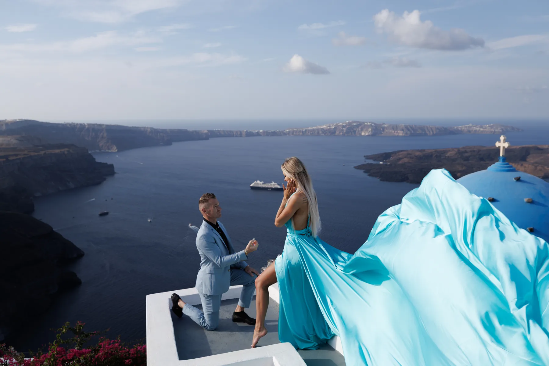Volaeri flying dress portfolio, Santorini portrait 7