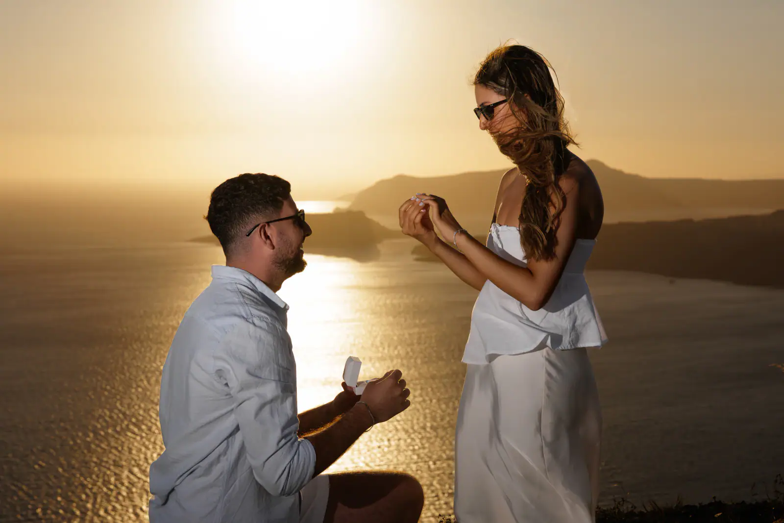 Santorini Proposal Story, photograph 4